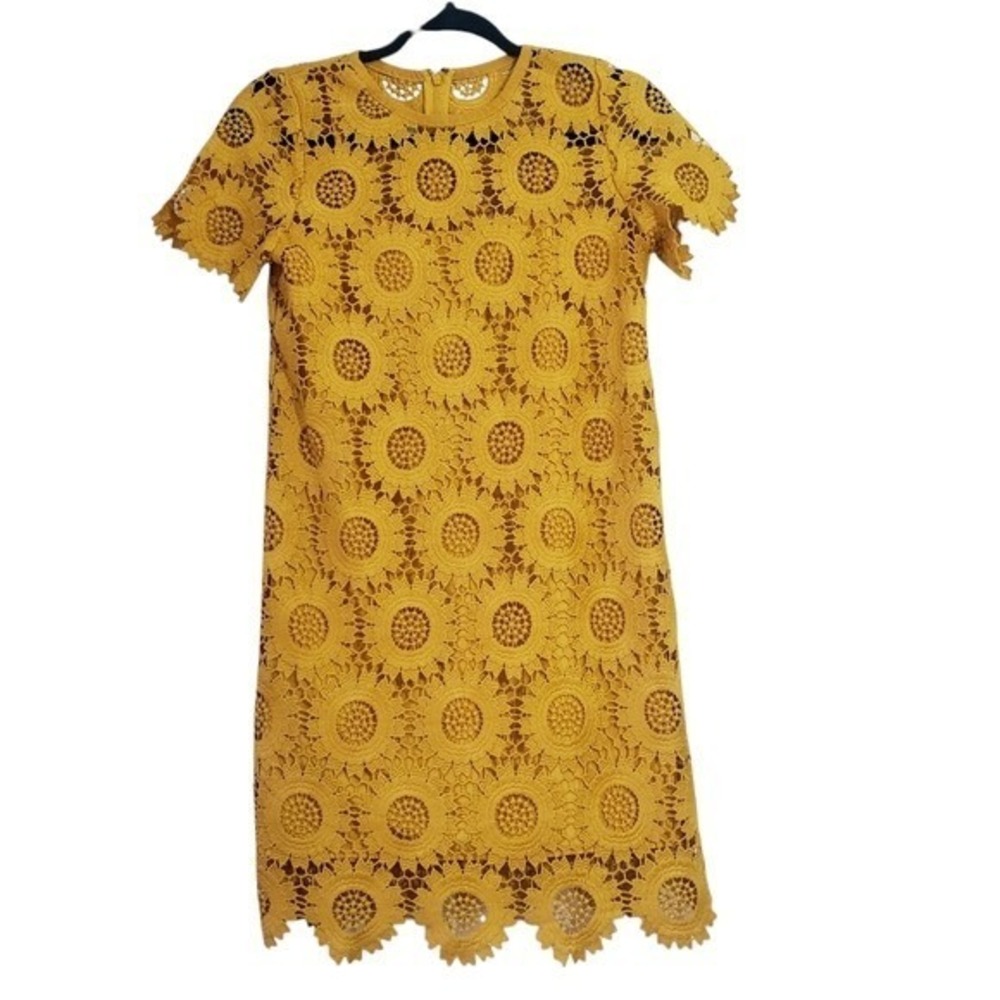 LOFT Sunflower Lace Shift Dress Womens 0 Mustard Crochet Boho Short Sleeve Mod - Picture 2 of 9